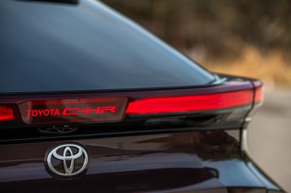 Test: Toyota C-HR 1.8 Hybrid 140Ps